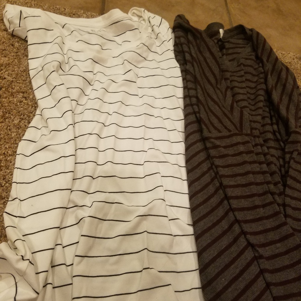 Old Navy t-shirts M & L